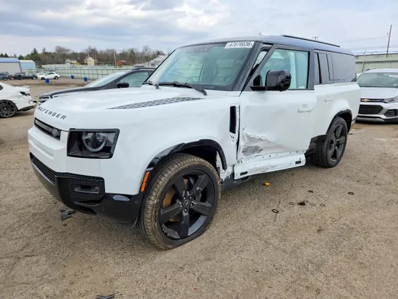 2025 Land Rover Defender X-Dynamic SE