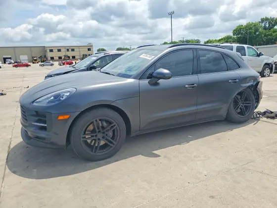 2021 Porsche Macan
