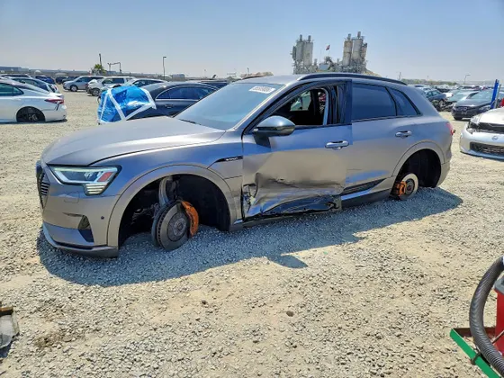2021 Audi e-tron Premium