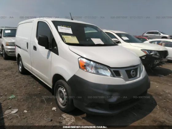 2013 Nissan NV200 SV