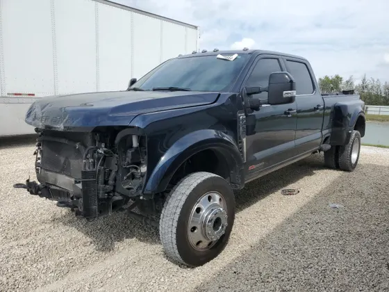 2024 Ford Super Duty F-450 DRW XL