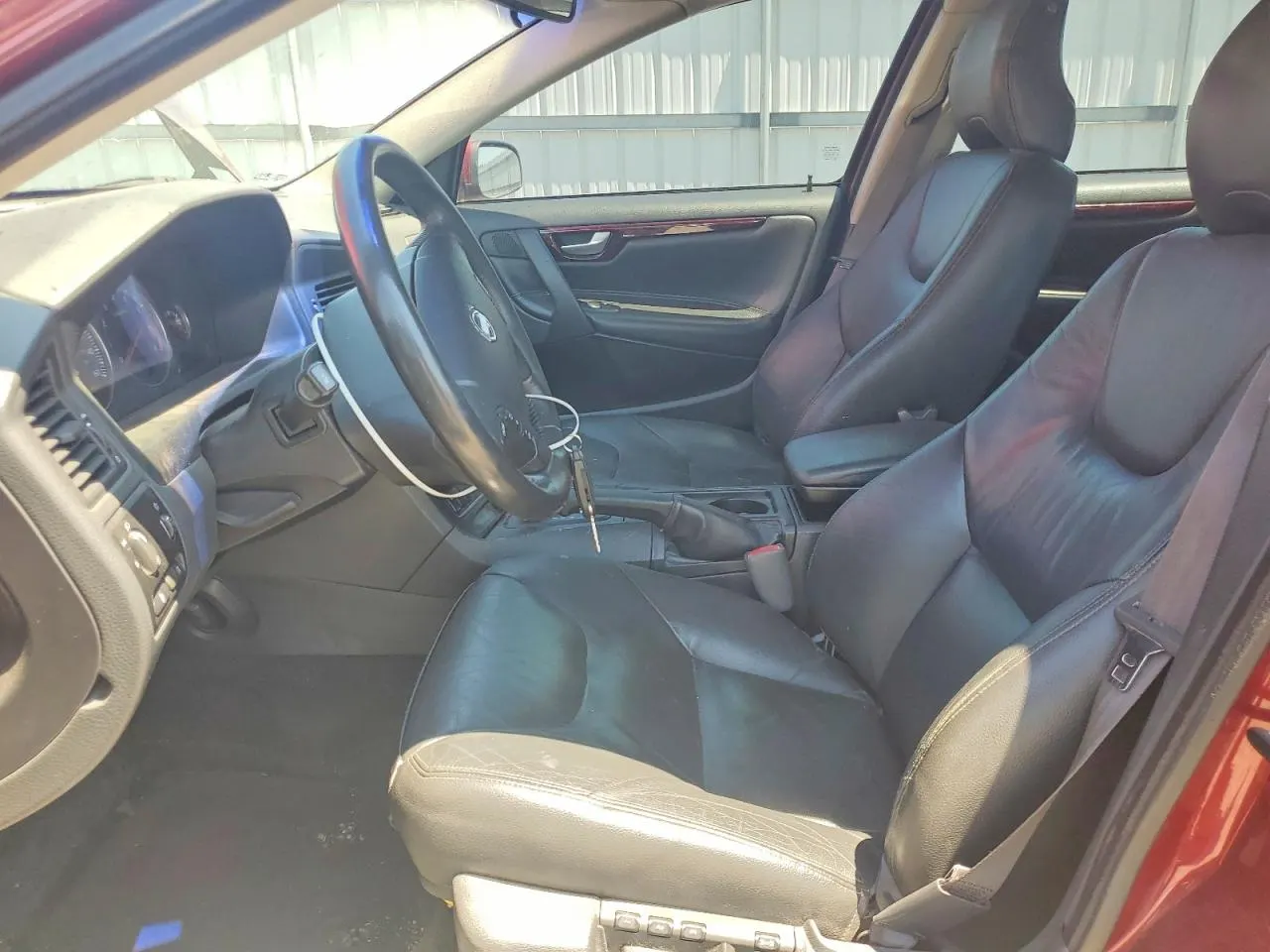 2004 Volvo V70
