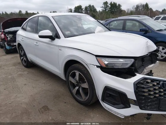 2022 Audi Q5 Sportback S line Premium Plus