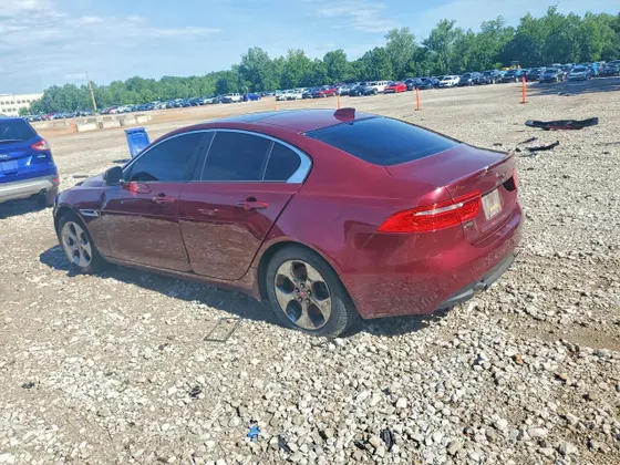2017 Jaguar XE 25t