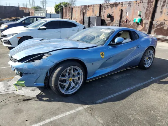 2021 Ferrari 812 GTS