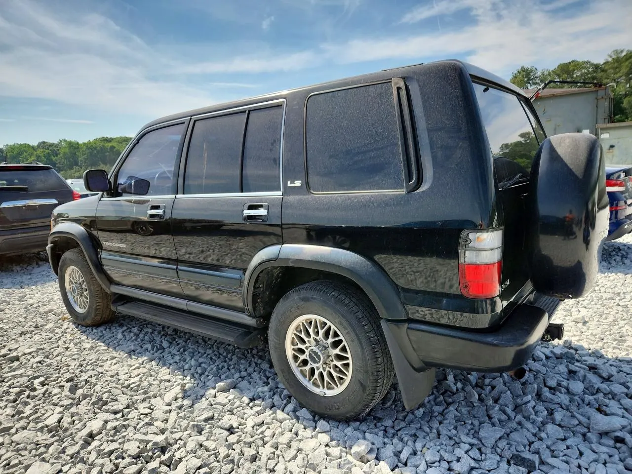 2000 Isuzu Trooper S