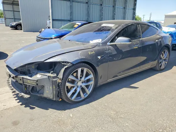 2018 Tesla Model S 75D