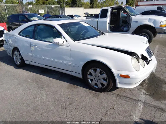 2000 Mercedes-Benz CLK-Class