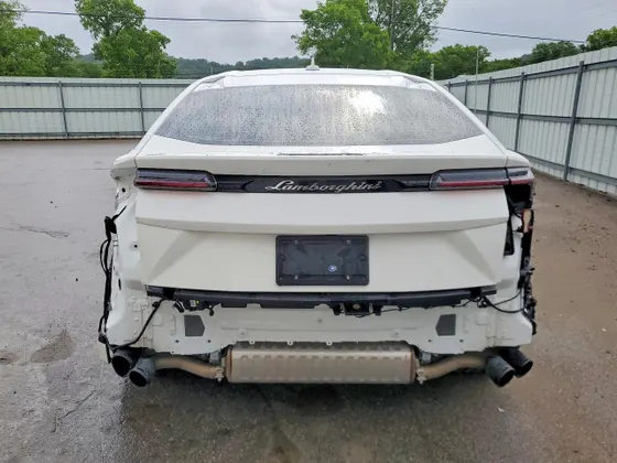 2022 Lamborghini Urus