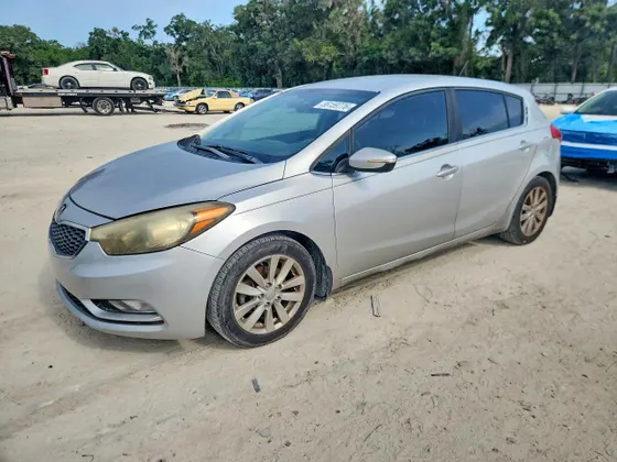 2015 Kia Forte 5-Door EX