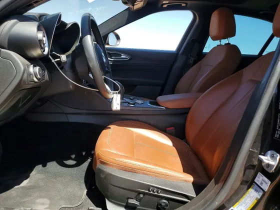 2022 Alfa Romeo Giulia Veloce