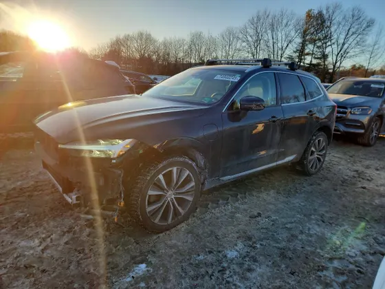 2022 Volvo XC60 Recharge Plug-In Hybrid Inscription Expression