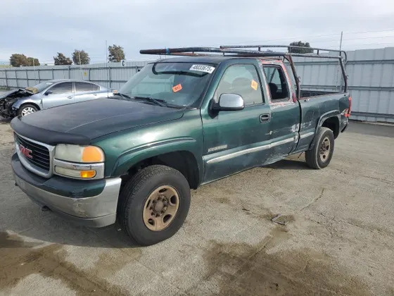 2002 GMC Sierra 2500 SLE