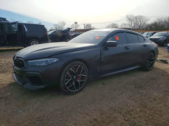 2022 BMW M8 Competition