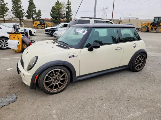 2005 MINI Cooper Hardtop S
