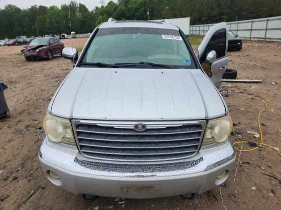 2008 Chrysler Aspen Limited