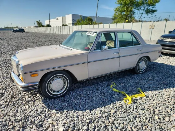 1968 Mercedes-Benz 250
