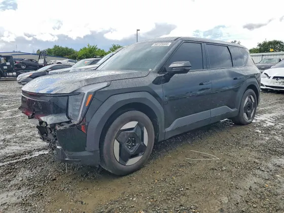 2026 Kia EV9 Light Long Range