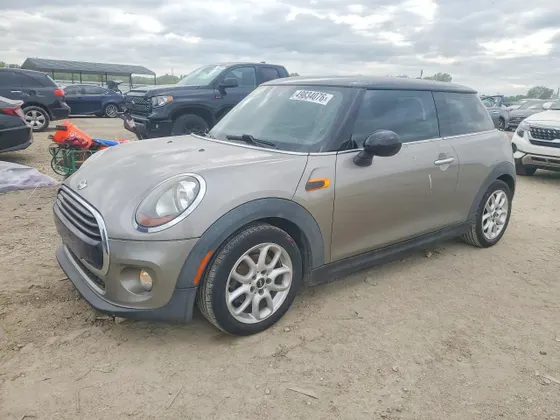 2017 MINI Hardtop 2 Door Cooper