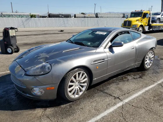 2004 Aston Martin VANQUISH