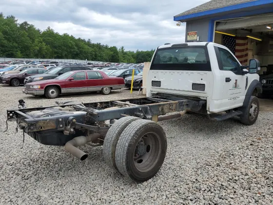 2022 Ford F-550 SUPER DUTY