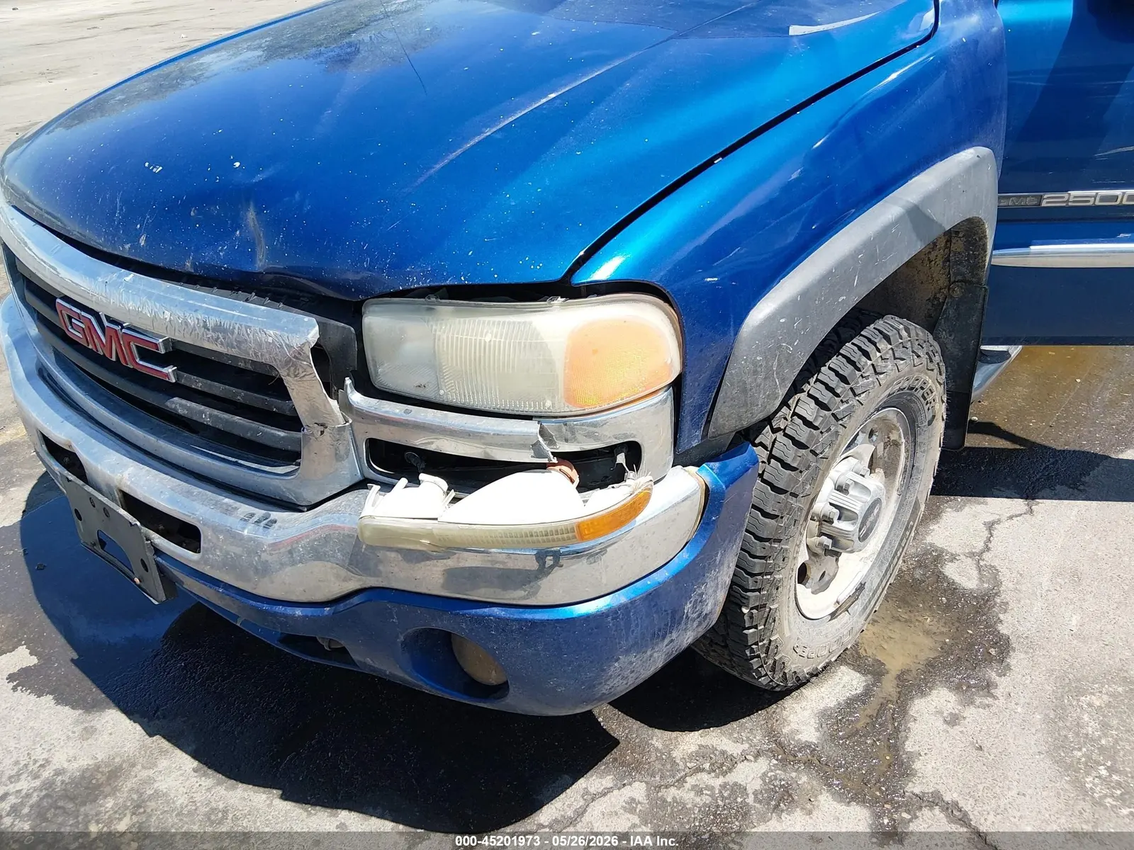 2004 GMC Sierra 2500 Crew Cab SLT