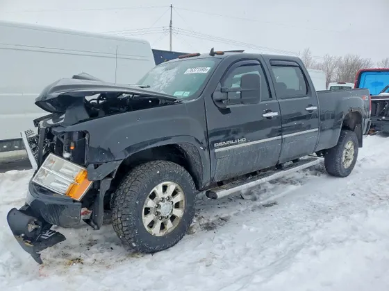 2011 GMC Sierra 3500HD SRW Denali