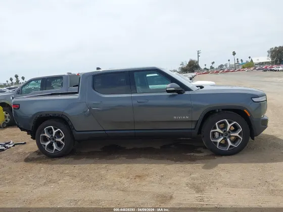 2024 Rivian R1T Adventure