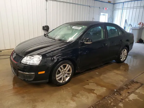 2005 Volkswagen Jetta Sedan A5 Value Edition