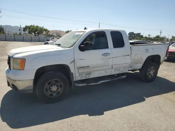 2009 GMC Sierra 2500 K2500 SLT