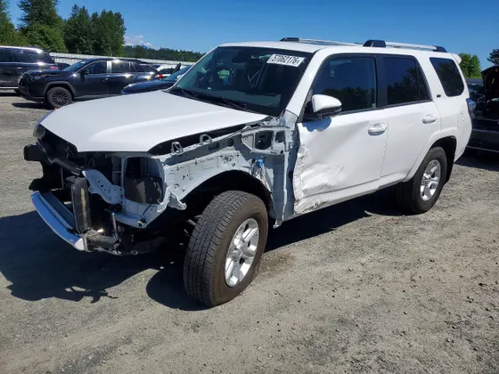 2023 Toyota 4Runner SR5 Premium