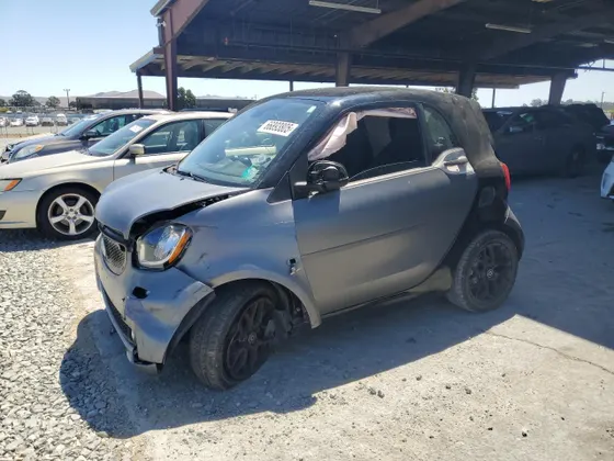 2016 smart fortwo Passion
