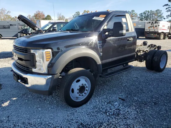 2019 Ford Super Duty F-450 DRW XL