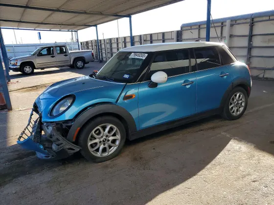 2017 MINI Hardtop 4 Door Cooper