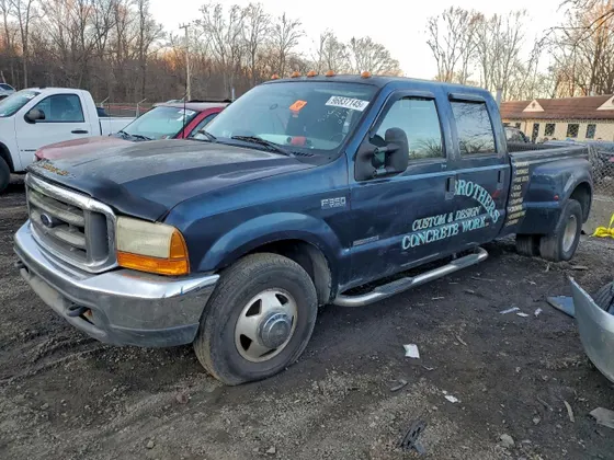 1999 Ford Super Duty F-350 DRW XL