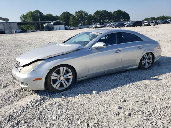 2010 Mercedes-Benz CLS-Class CLS 550