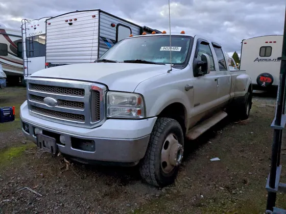 2005 Ford Super Duty F-350 DRW XL