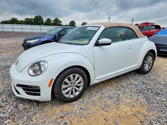 2019 Volkswagen Beetle Convertible S