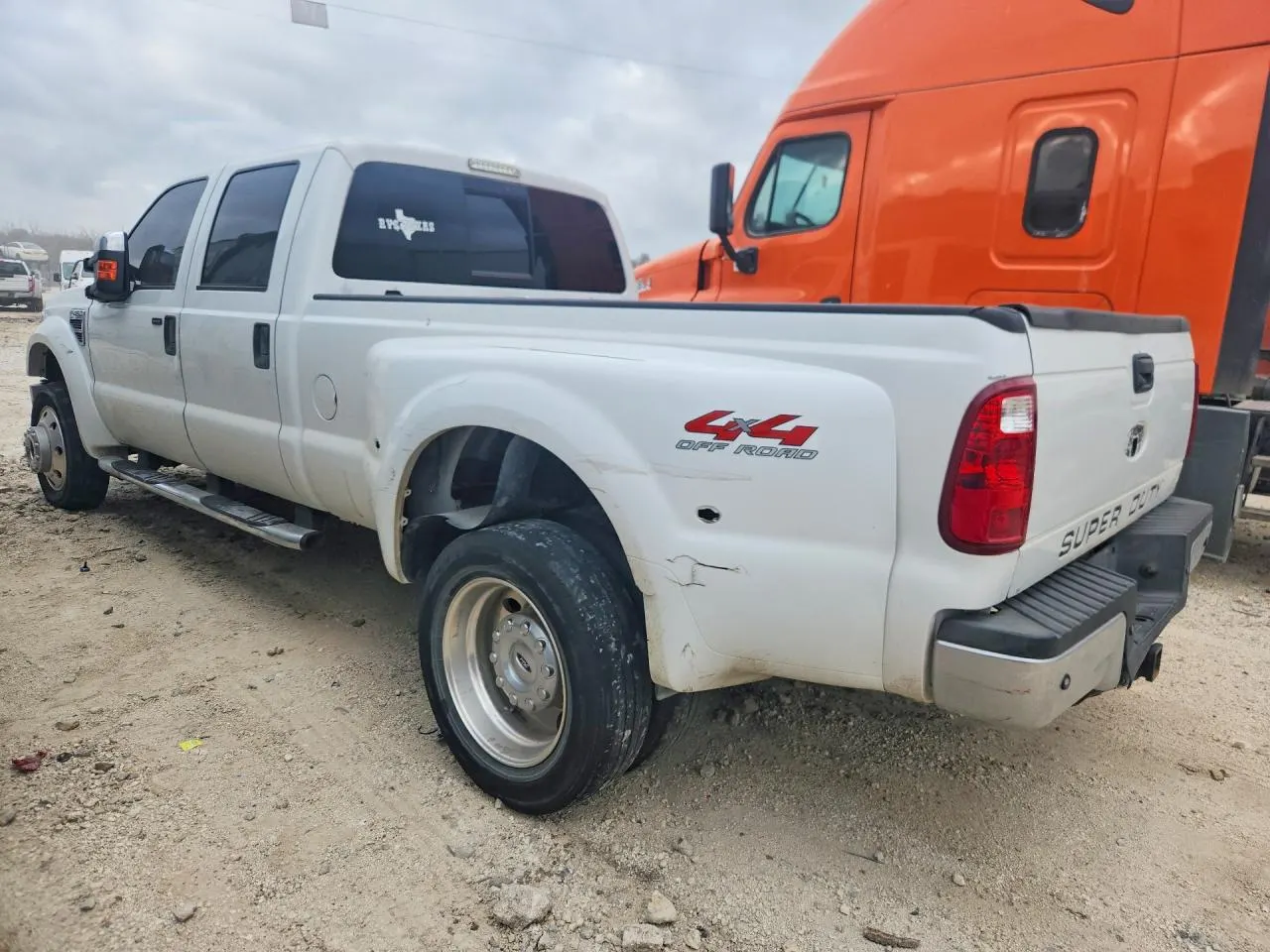 2008 Ford Super Duty F-450 DRW XL