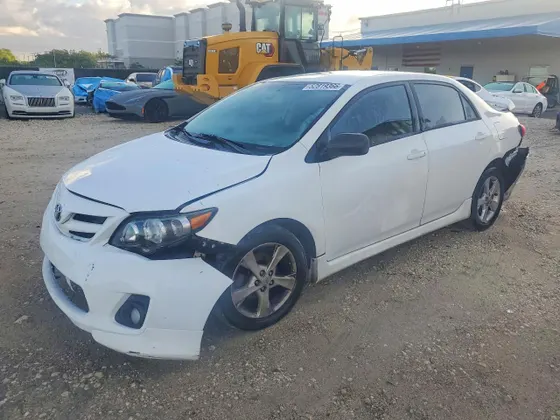 2011 Toyota Corolla LE