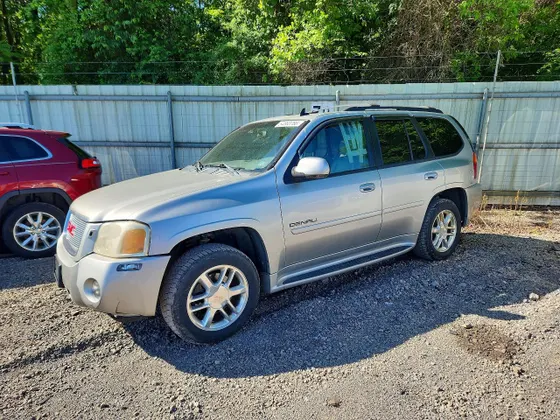 2006 GMC Envoy Denali