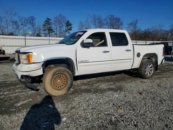 2008 GMC Sierra Denali NEW SIERRA