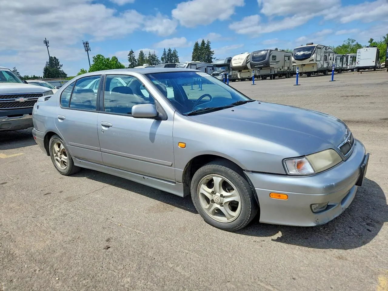 2000 INFINITI G20 Luxury