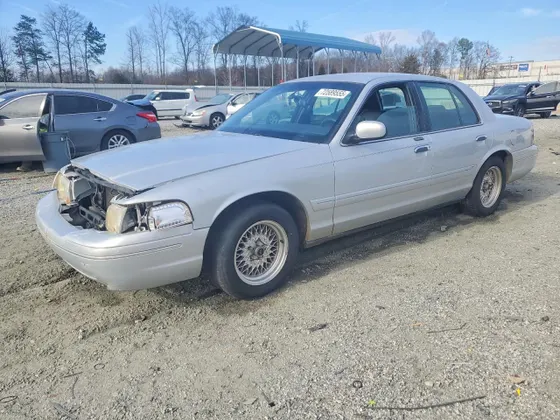 2001 Ford Crown Victoria LX