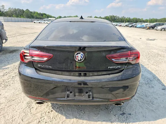 2018 Buick Regal Sportback Preferred