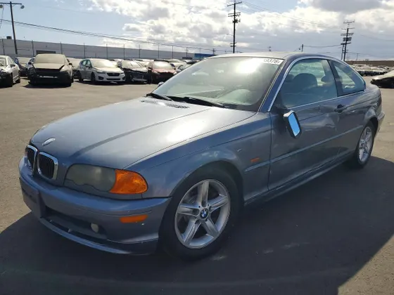 2002 BMW 3 Series 325Ci