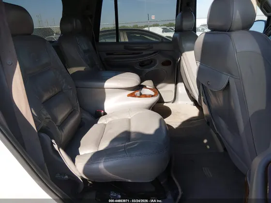 2002 Lincoln Navigator