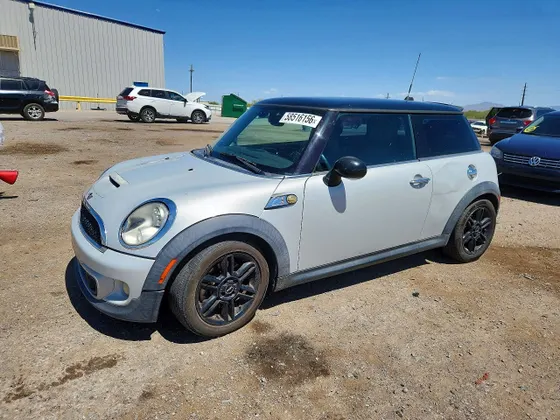 2013 MINI Cooper Hardtop S