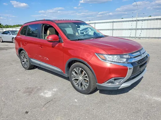 2016 Mitsubishi Outlander SE