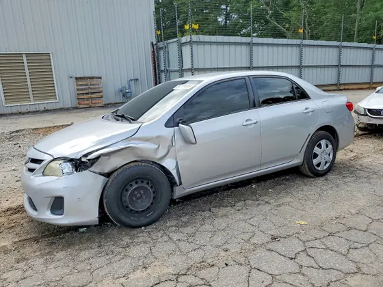 2011 Toyota Corolla LE